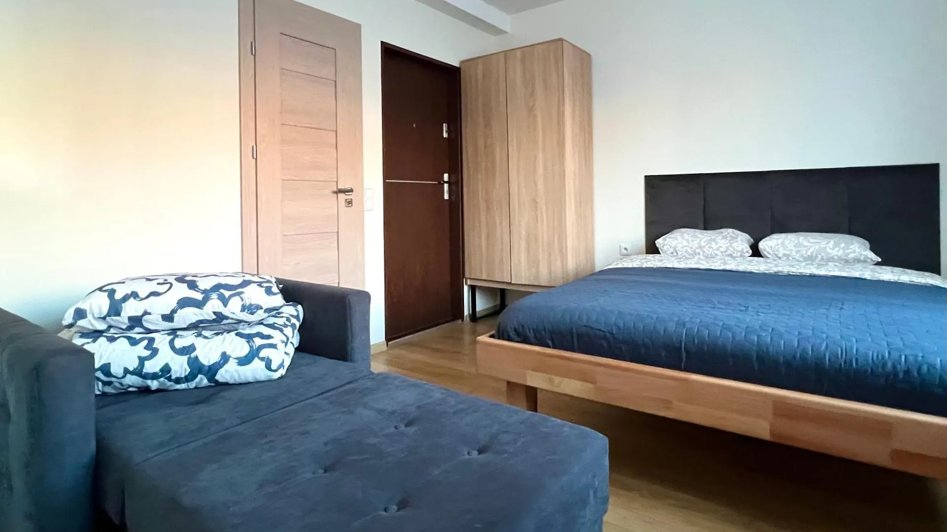 K22 Airport Chopin Apart B Varsó Apartman